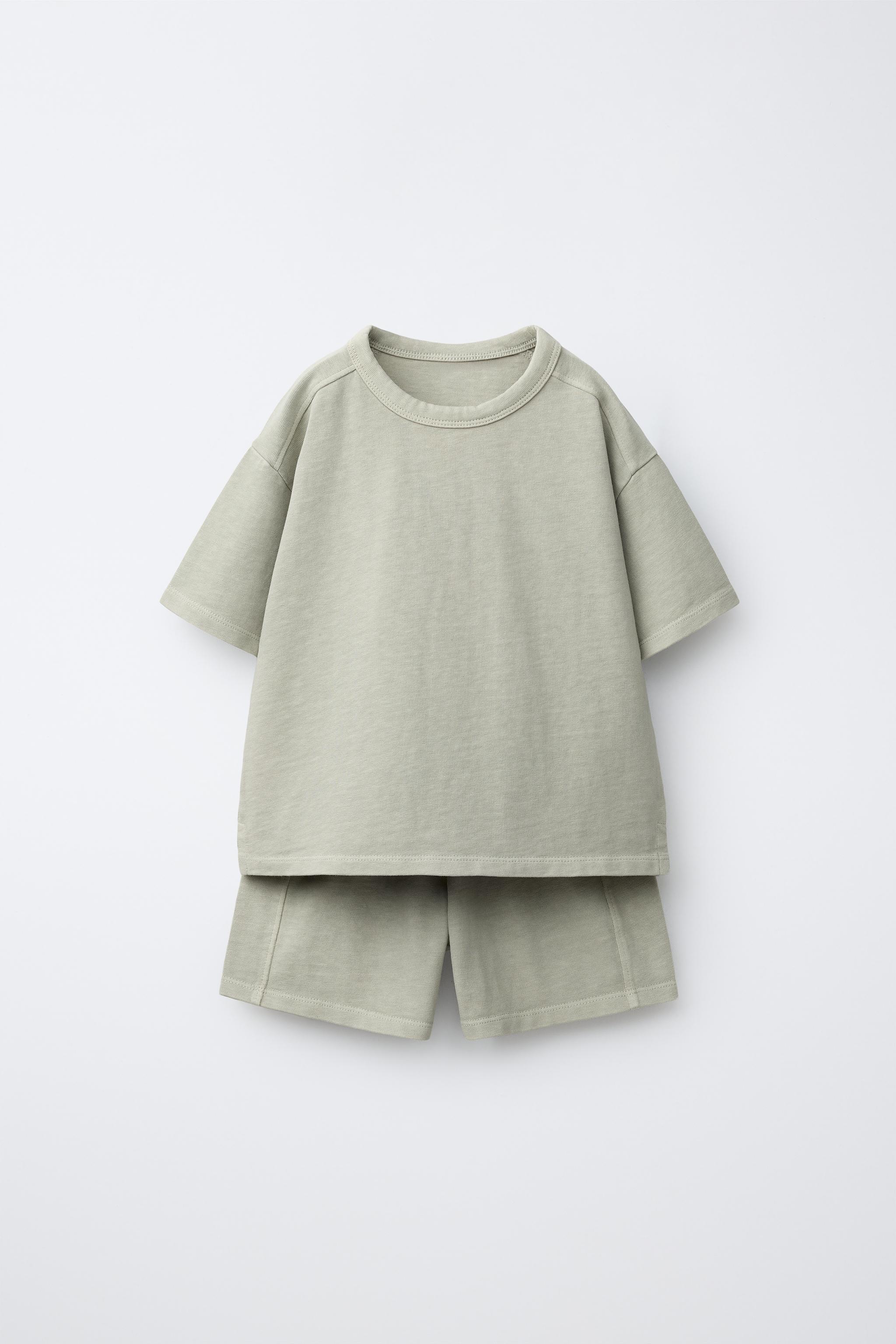 PLAIN JOGGING T-SHIRT AND SHORTS SET